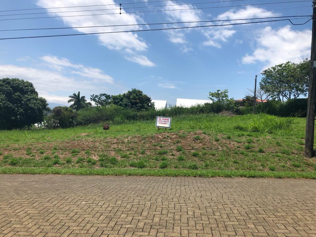 VENTA DE LOTE, ALAJUELA, LA GUACIMA, URBANIZACION EL DORADO