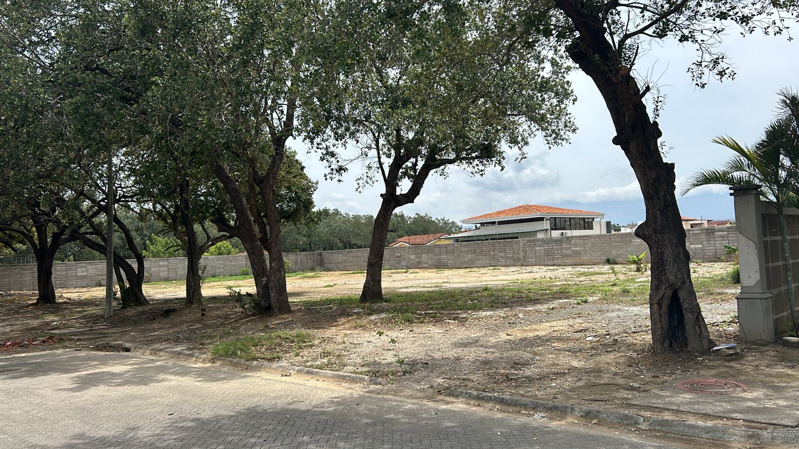 VENTA DE LOTE COMERCIAL, GUANACASTE, LIBERIA