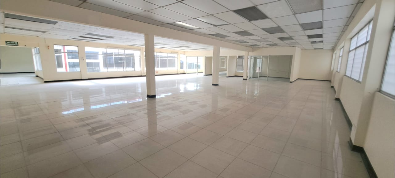 ALQUILER DE OFICINA EN EDIFICIO, SAN JOSE,CENTRO