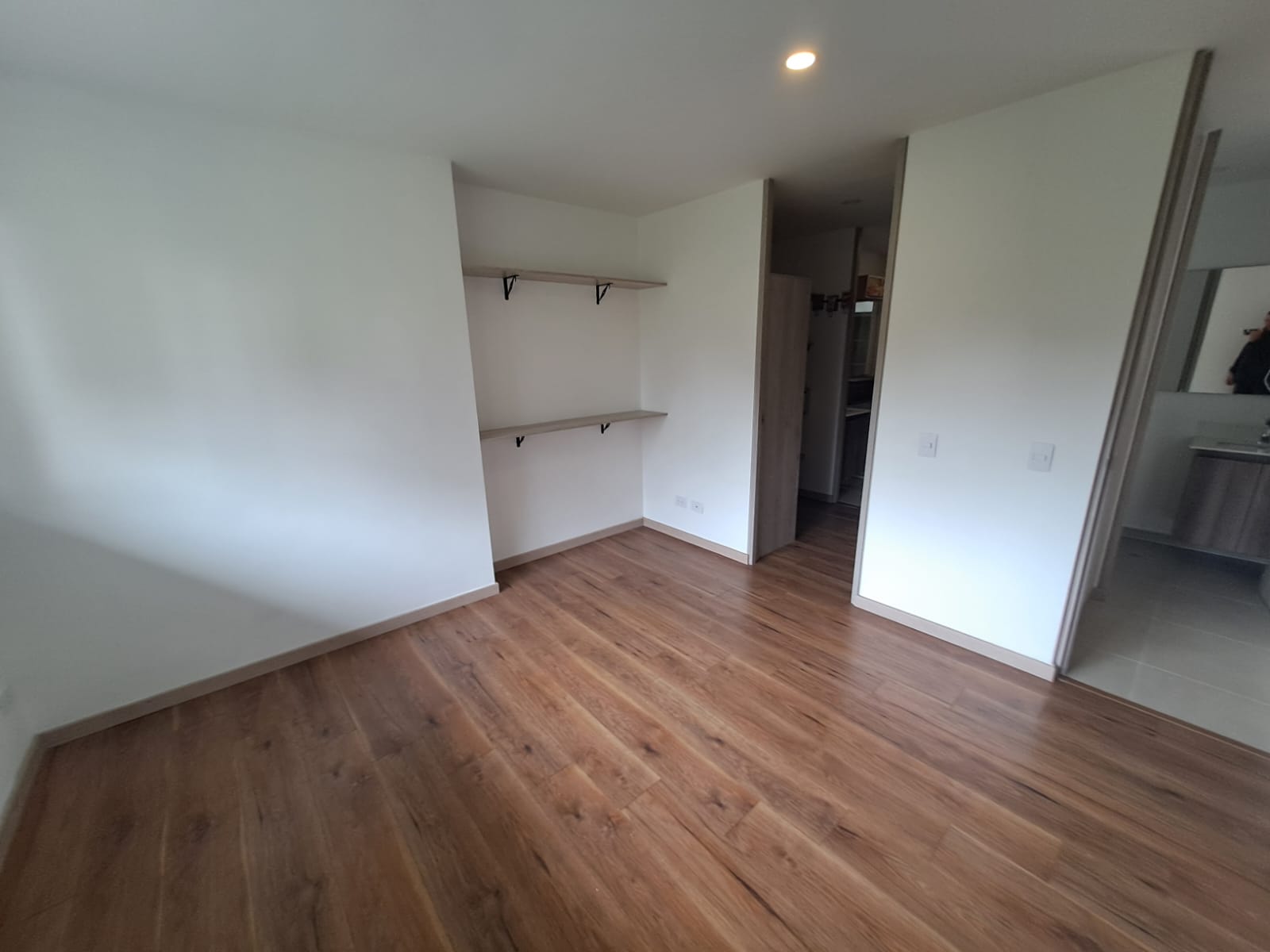 ARRIENDO APARTAMENTO POBLADO  LOS BALSOS