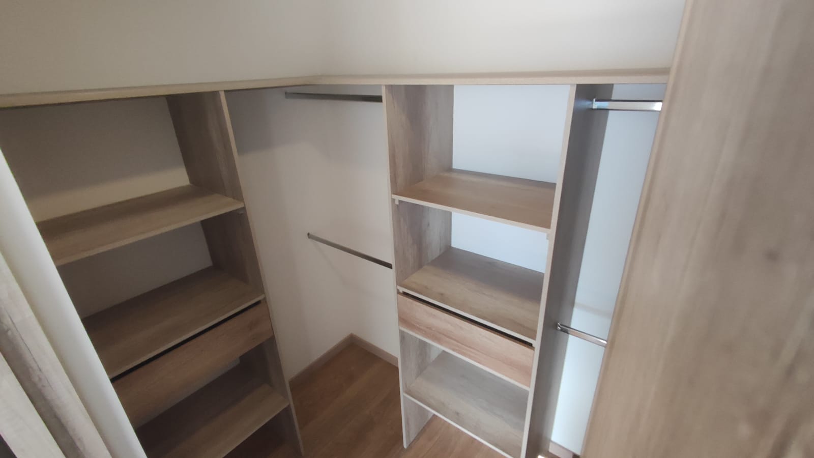 ARRIENDO APARTAMENTO EN CIUDAD DEL RIO