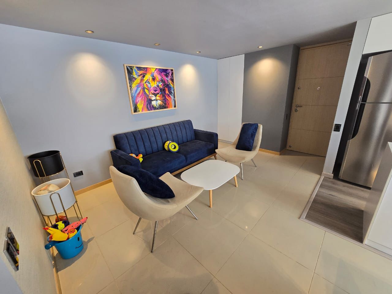 ARRIENDO APARTAMENTO EN LA LOMA DEL INDIO