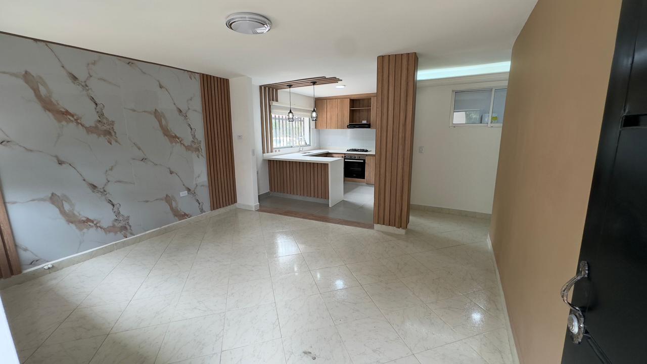 ARRIENDO APARTAMENTO EN LA FLORESTA