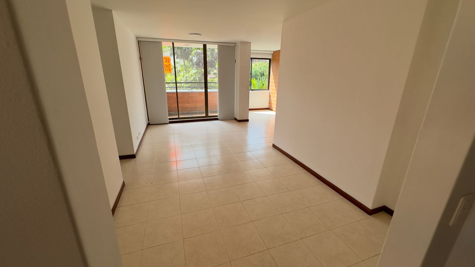 ARRIENDO APARTAMENTO EN LA LOMA DE LOS BERNAL