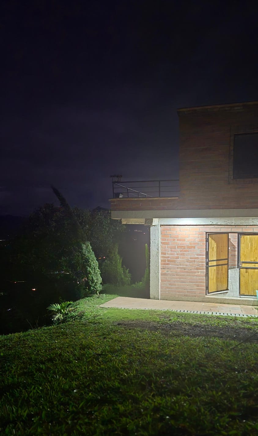 VENDO CASA FINCA EN FREDONIA