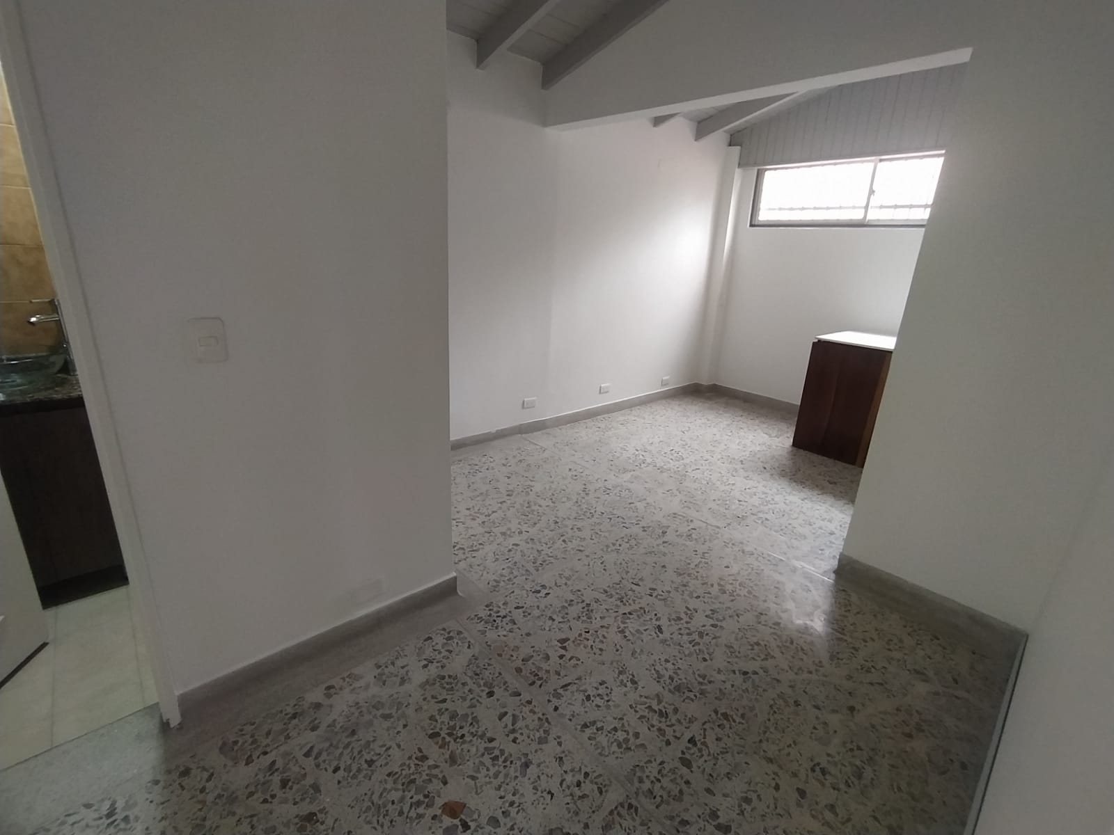 Arriendo Casa En Conquistadores