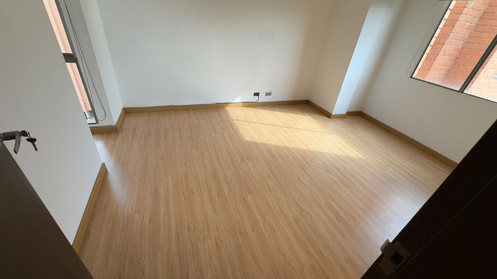 ARRIENDO APARTAMENTO EN EL POBLADO LA FRONTERA