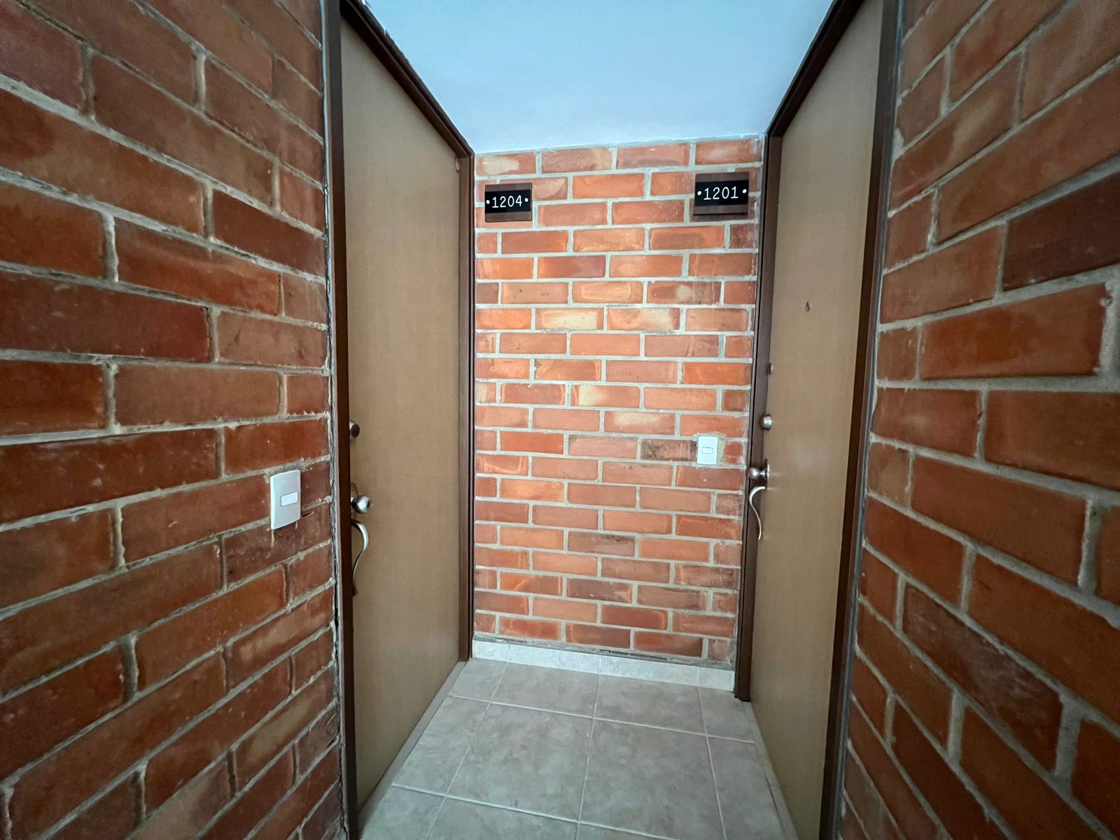 ARRIENDO APARTAMENTO DE UNA  ALCOBA EN EL VELODROMO