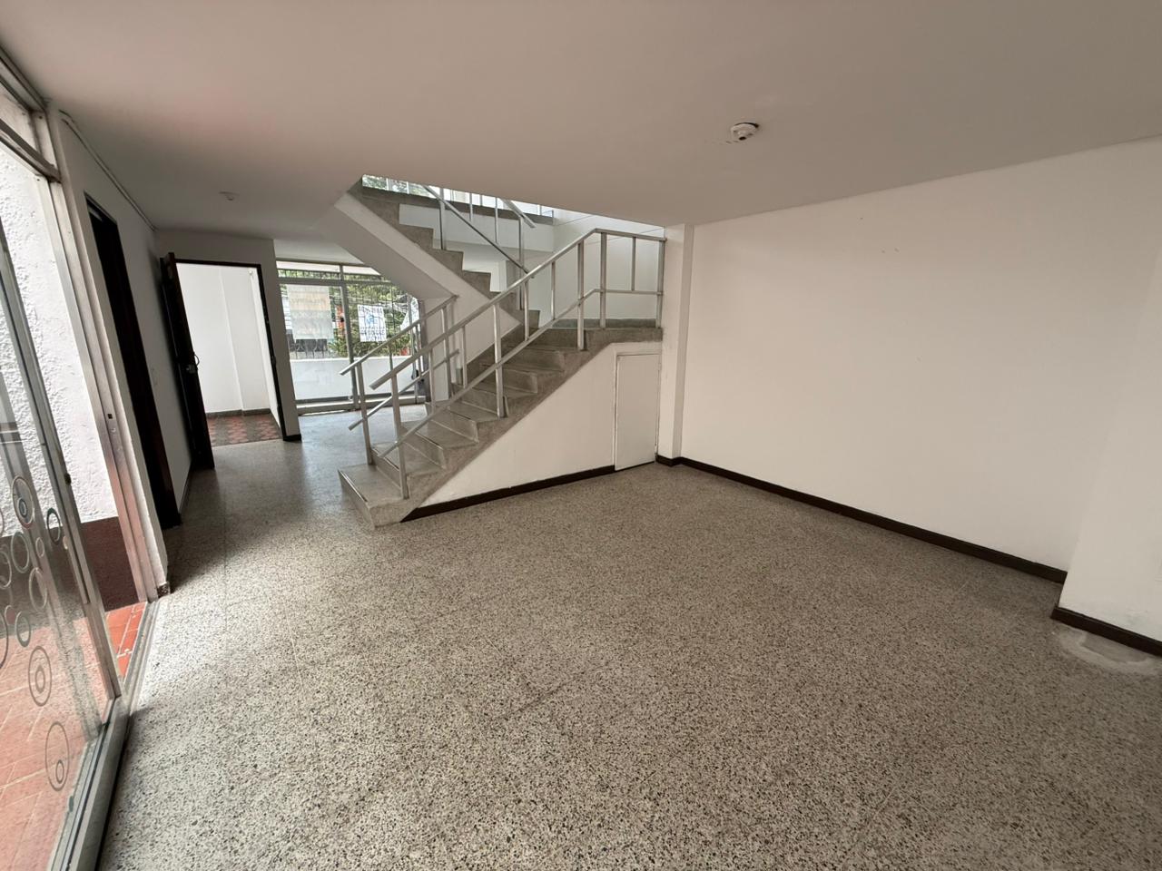 ARRIENDO CASA EN SANTA MONICA