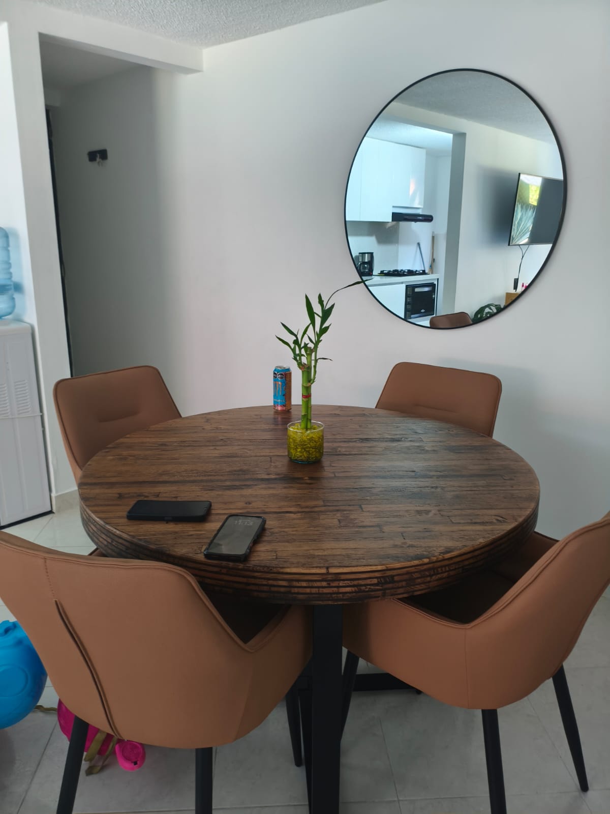 VENDO APARTAMENTO EN LA LOMA DE LOS BERNAL