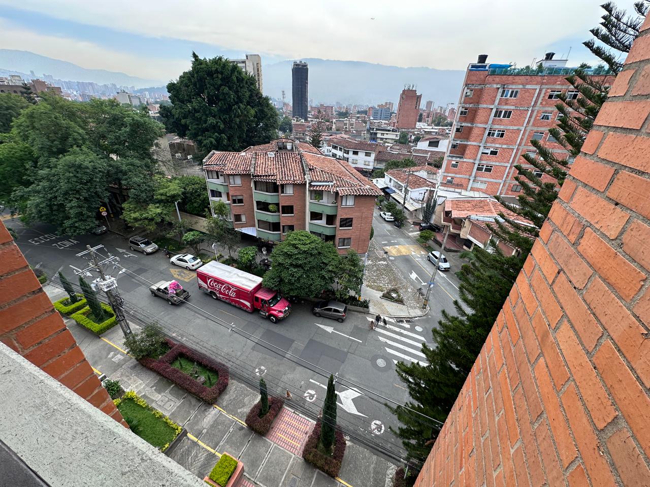 ARRIENDO APARTAMENTO EN SIMON BOLIVAR LAURELES