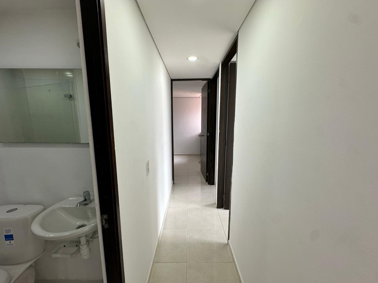 ARRIENDO APARTAMENTO EN RODEO ALTO
