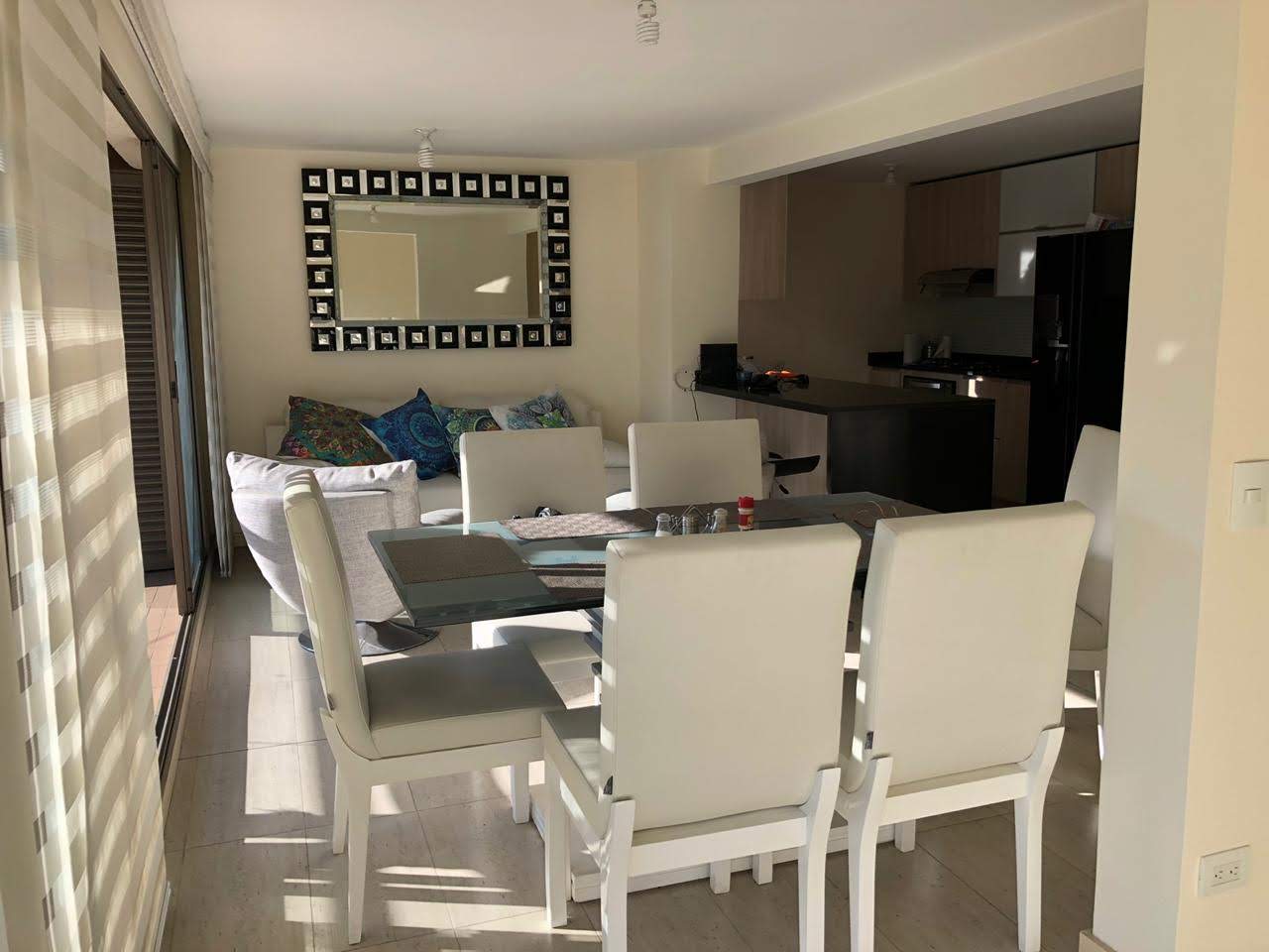 VENDO APARTAMENTO EN LA LOMA DE LOS BERNAL