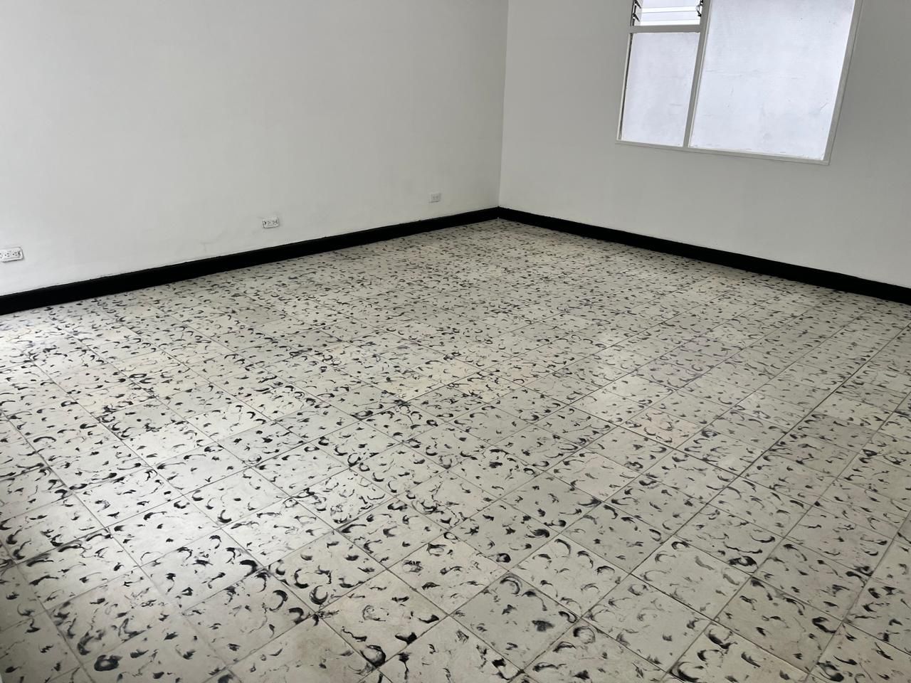 ARRIENDO OFICINA EN LA CASTELLANA