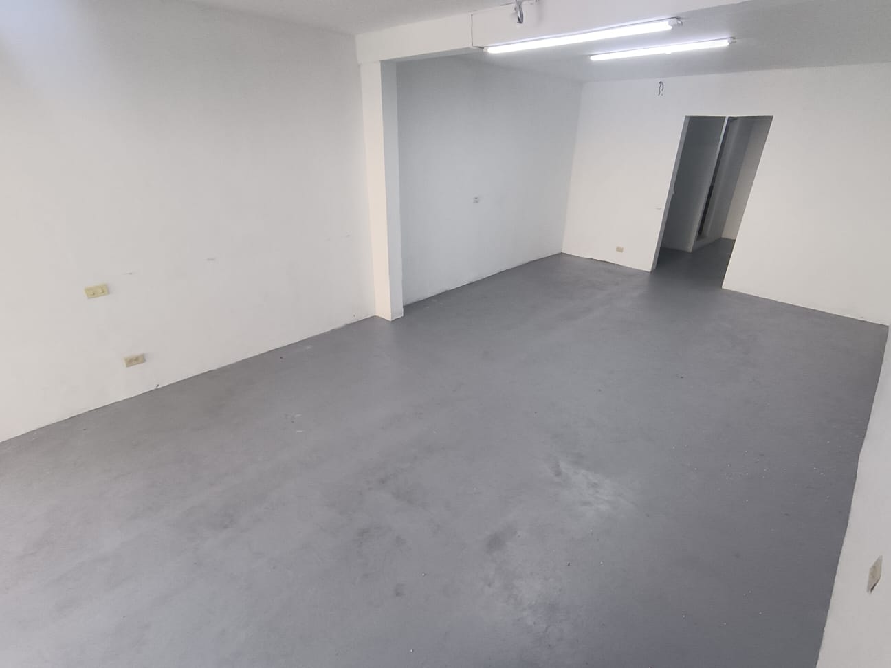 Arriendo Local en Anda Lucia la Francia