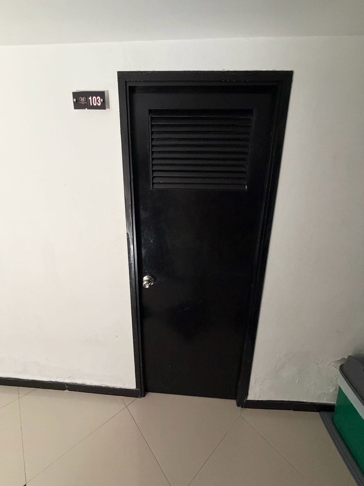 VENDO HOTEL EN LAURELES