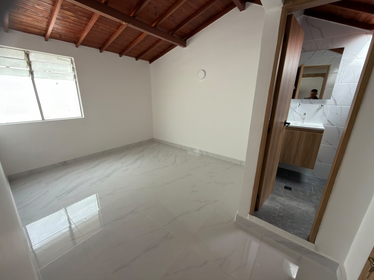 ARRIENDO APARTAMENTO EN BUENOS AIRES