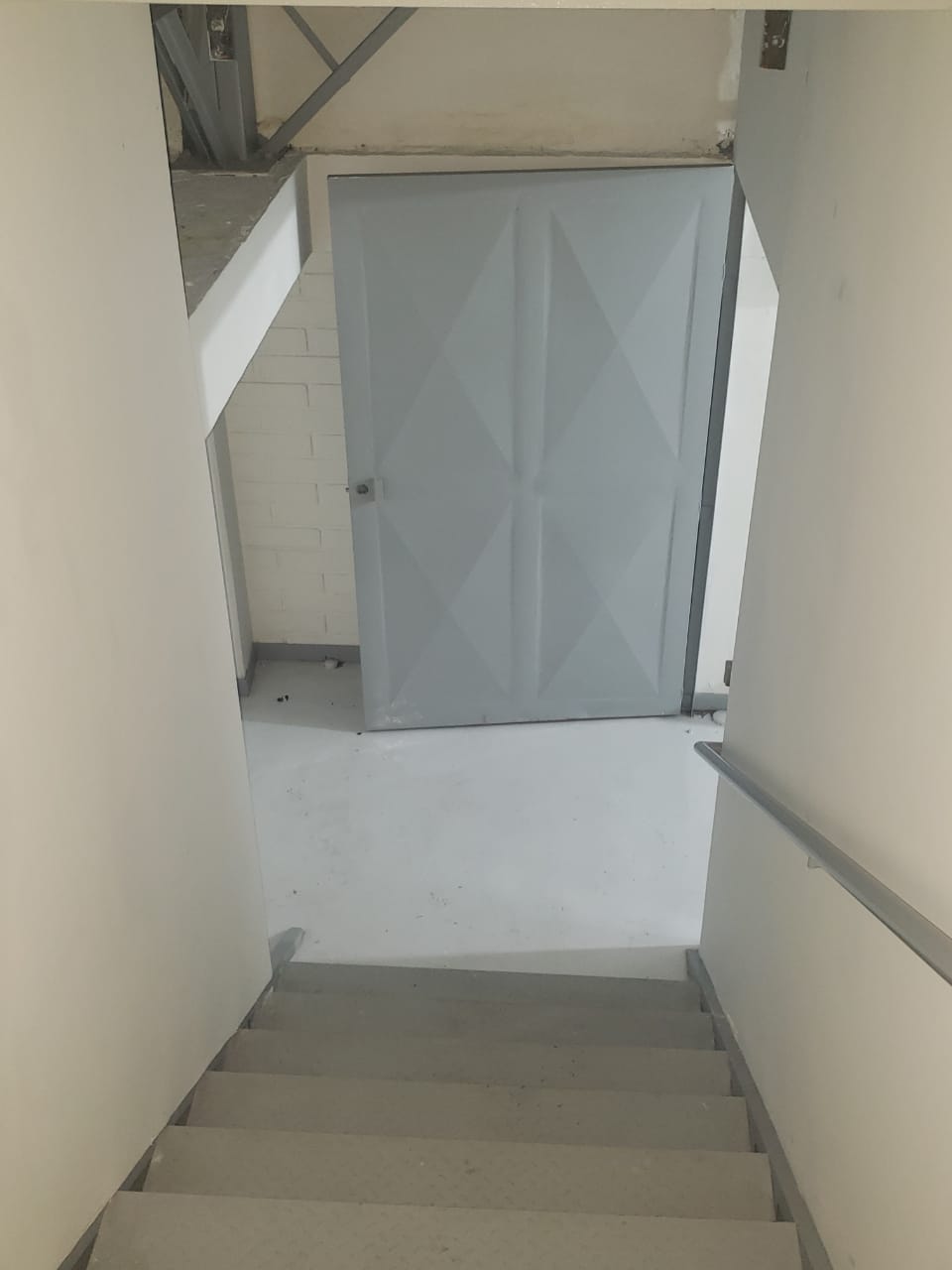 ARRIENDO BODEGA EN ITAGUI SUPERCENTRO DE LA MODA