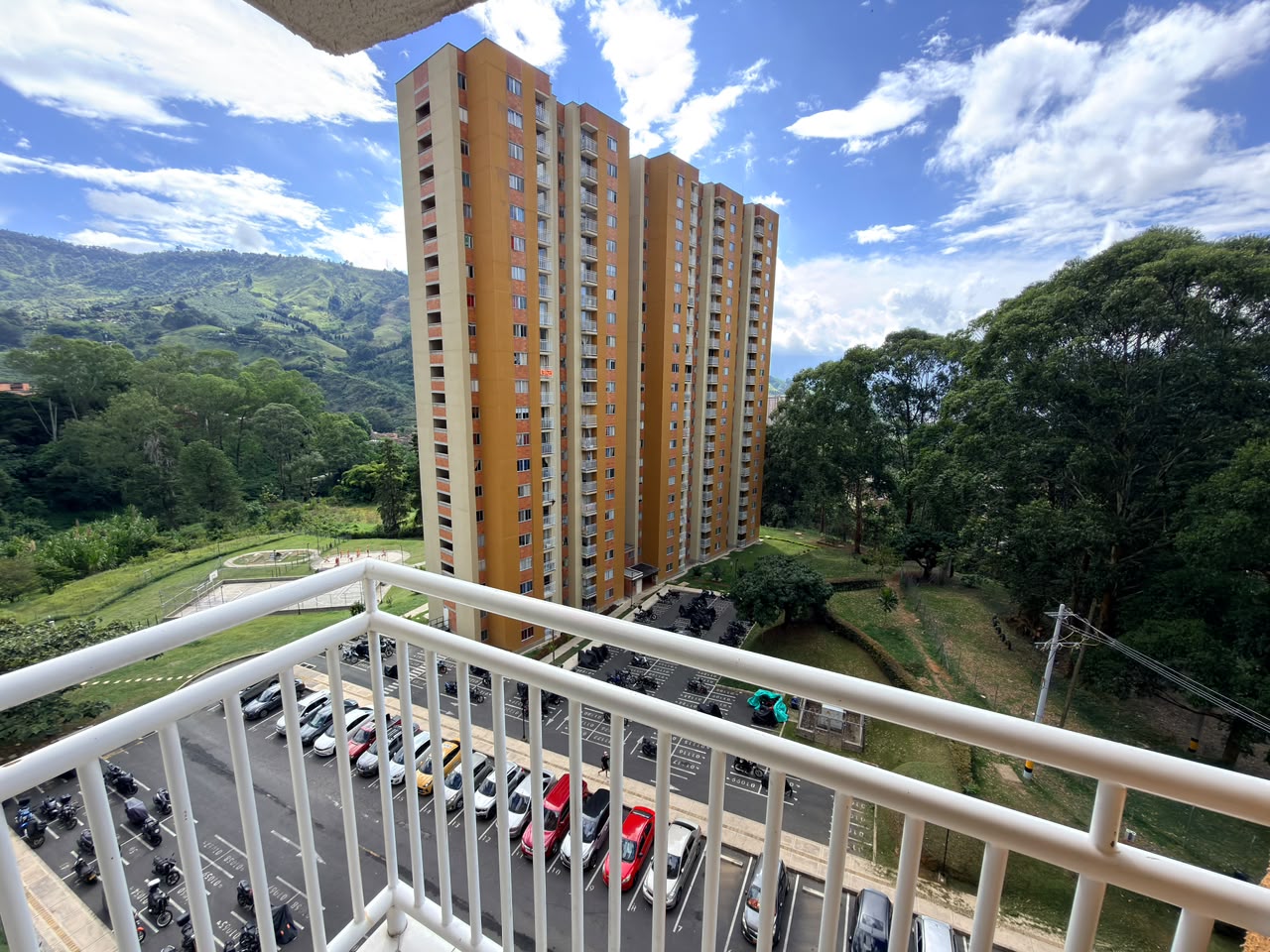 ARRIENDO APARTAMENTO EN SAN ANTONIO DE PRADO SECTOR EL VERGEL