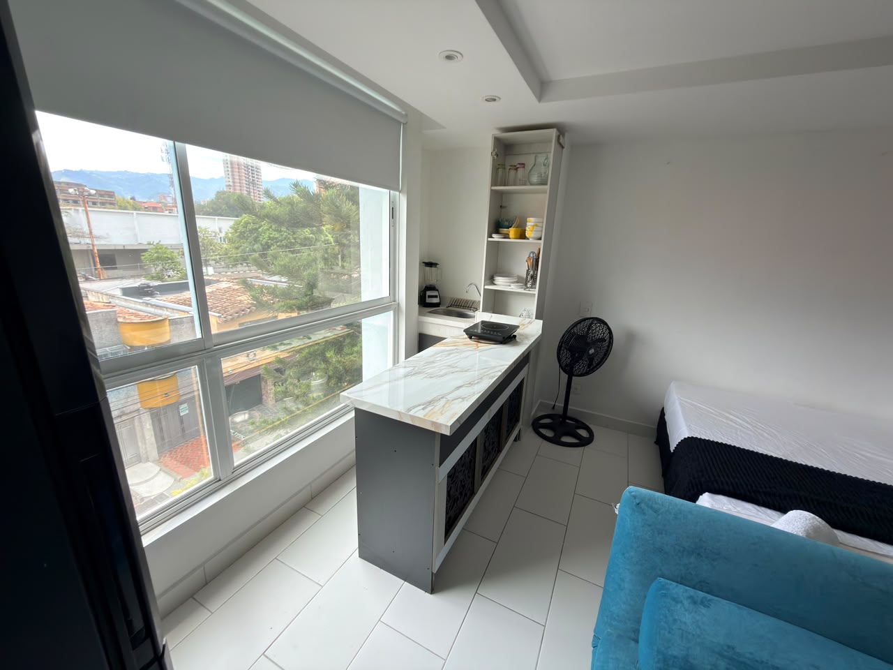 ARRIENDO APARTAMENTO AMOBLADO EN EL VELODROMO