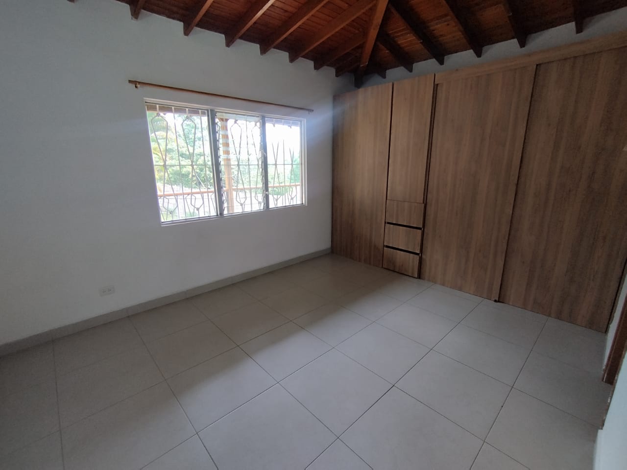 ARRIENDO CASA PARCELACION  LA MINA ENVIGADO