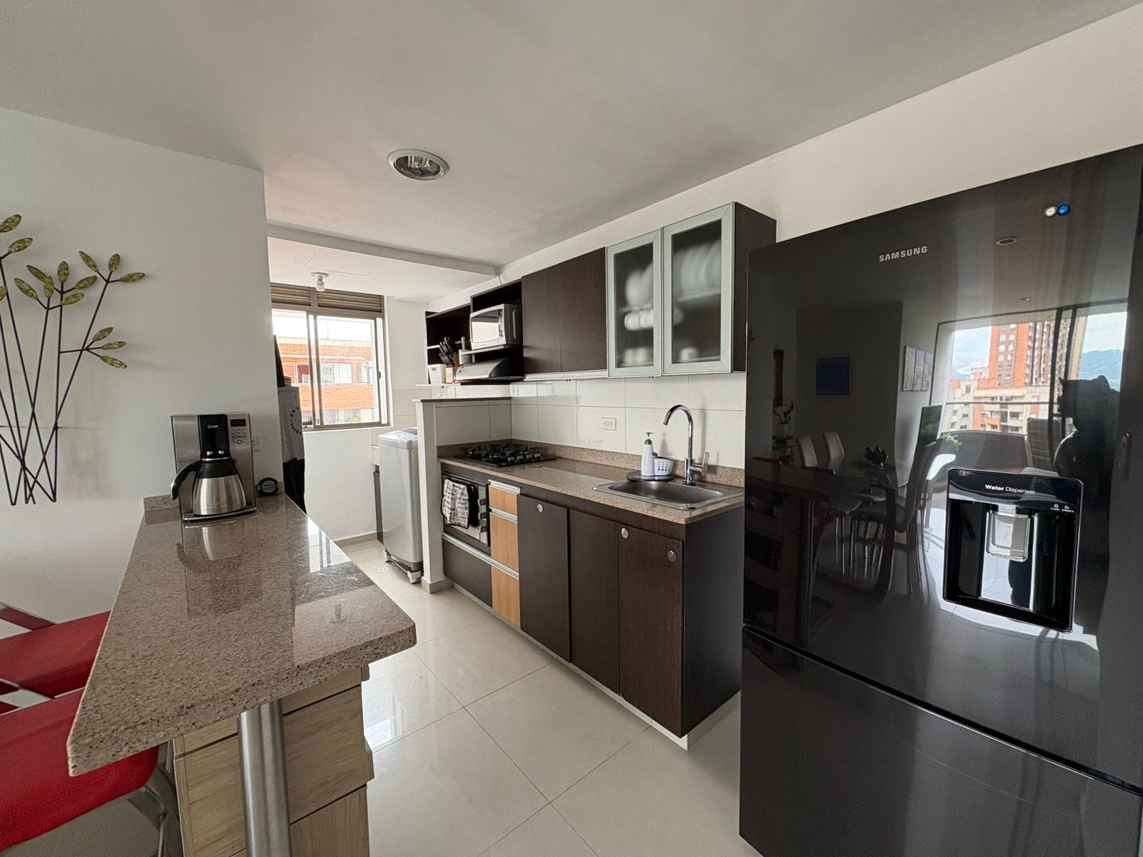ARRIENDO APARTAMNTO AMOBLADO