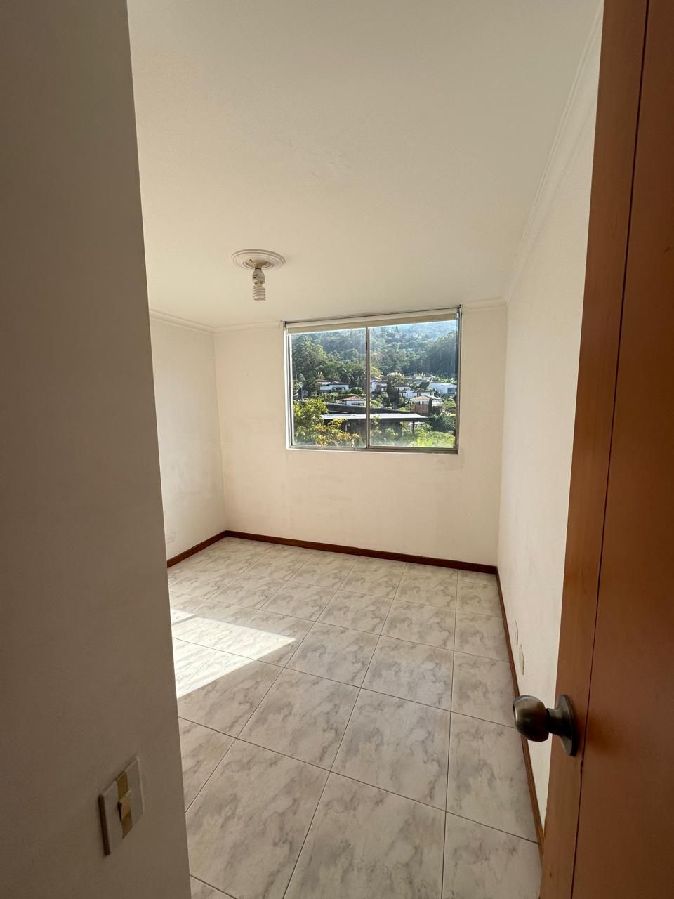 ARRIENDO PENTHOUSE EN POBLADO CHUSCALITO