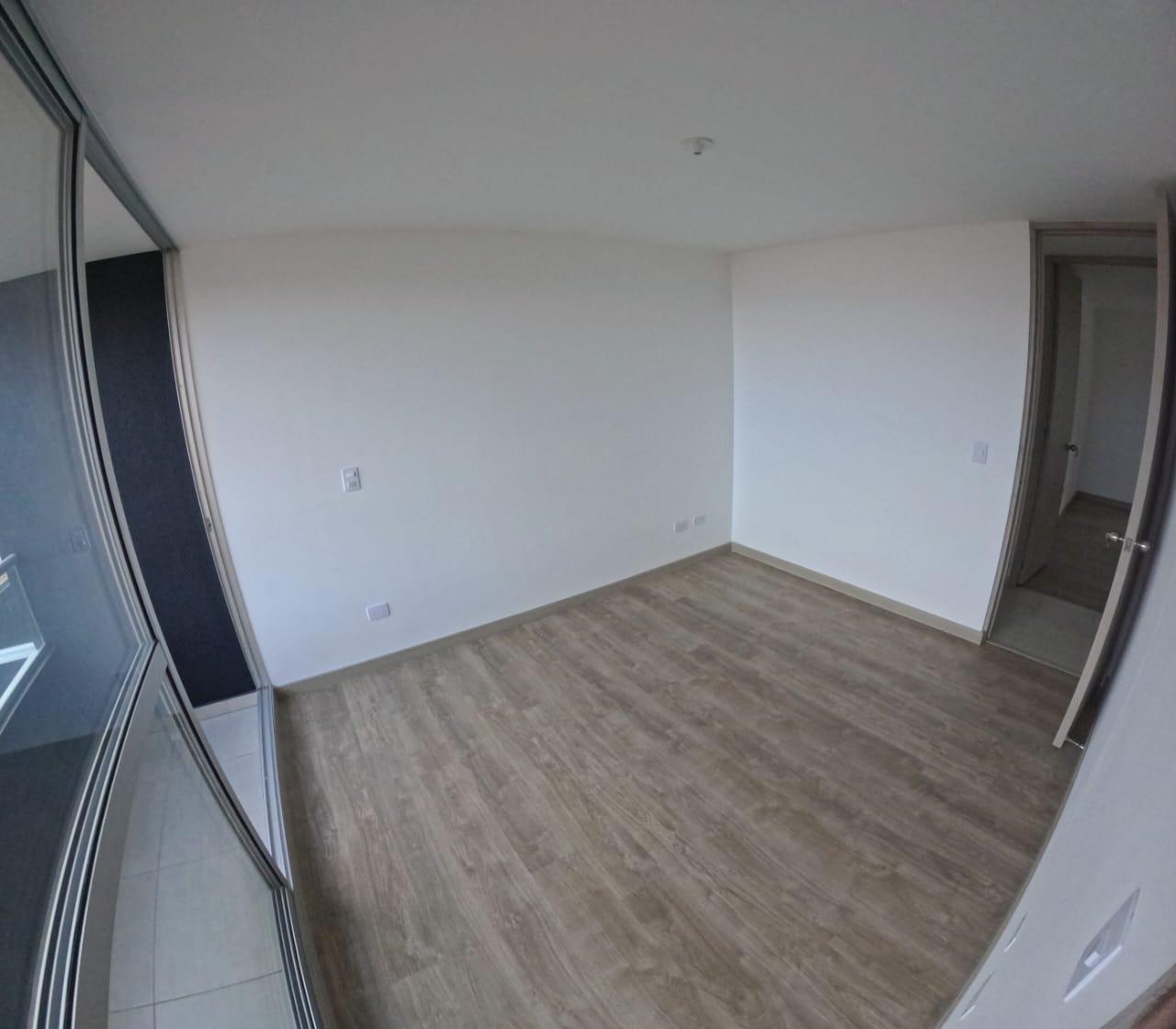 VENDO APARTAMENTO EN SABANETA LAS LOMITAS