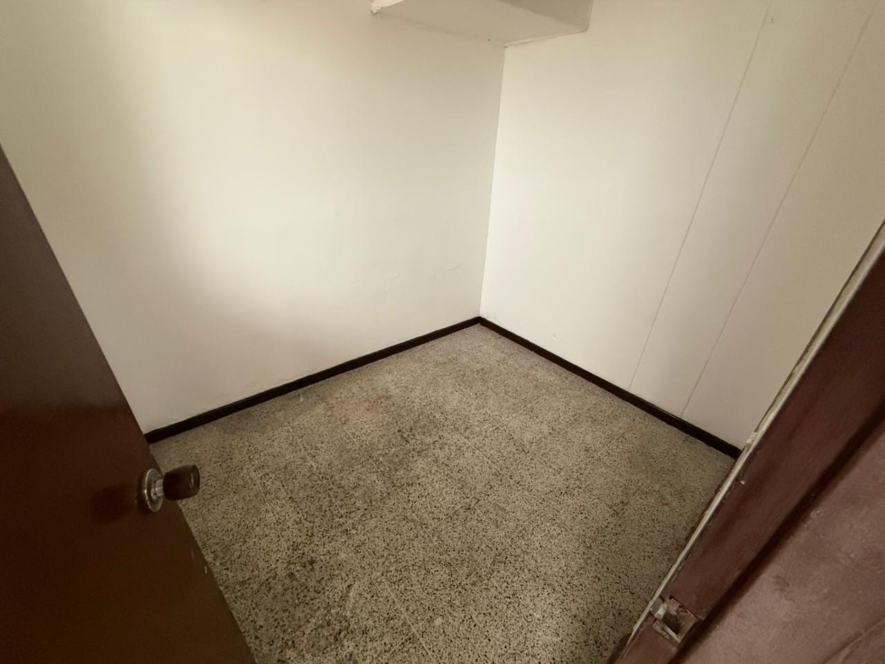 ARRIENDO CASA EN SANTA MONICA