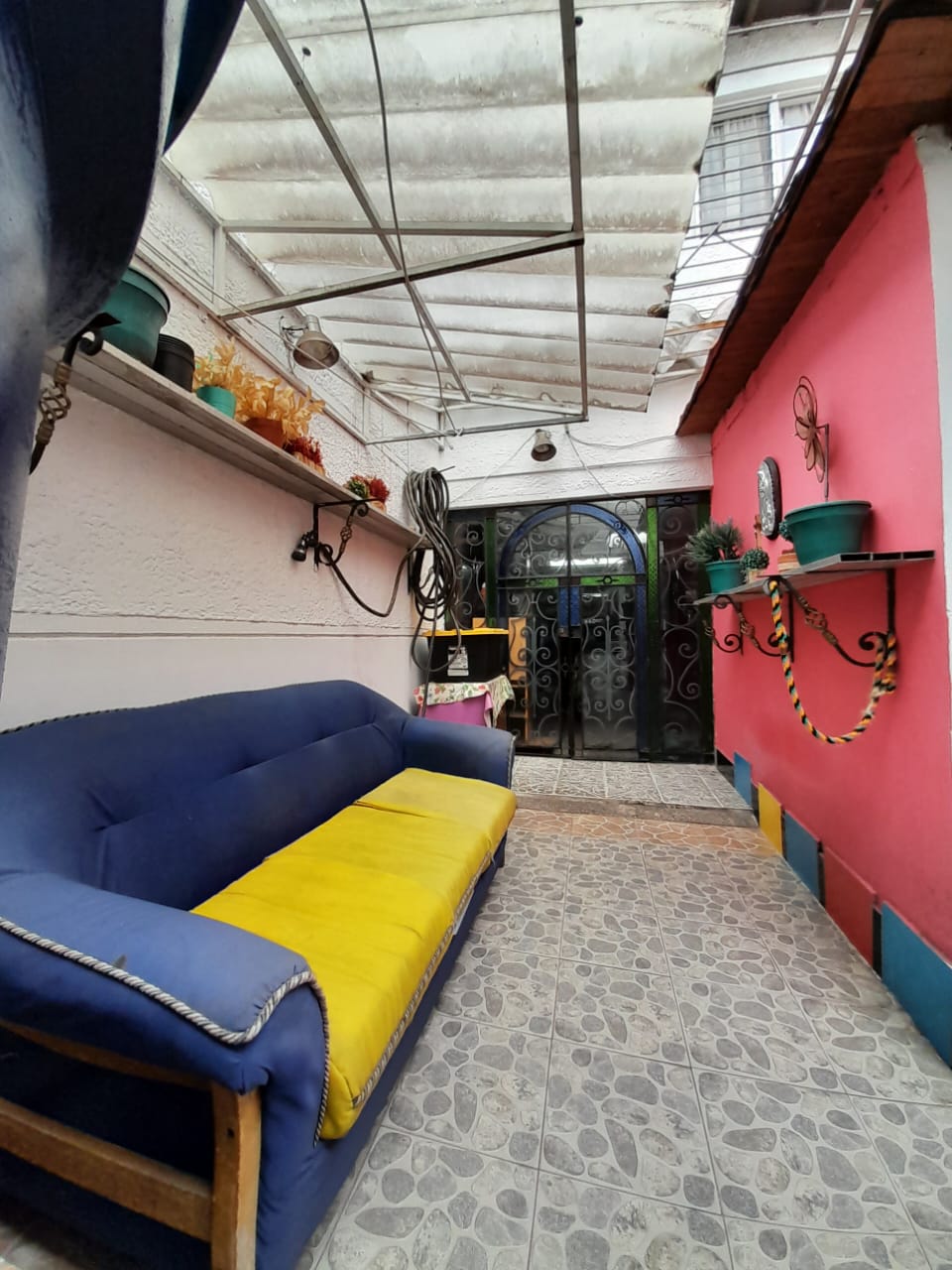 VENDO CASA EN SANTA TERESITA