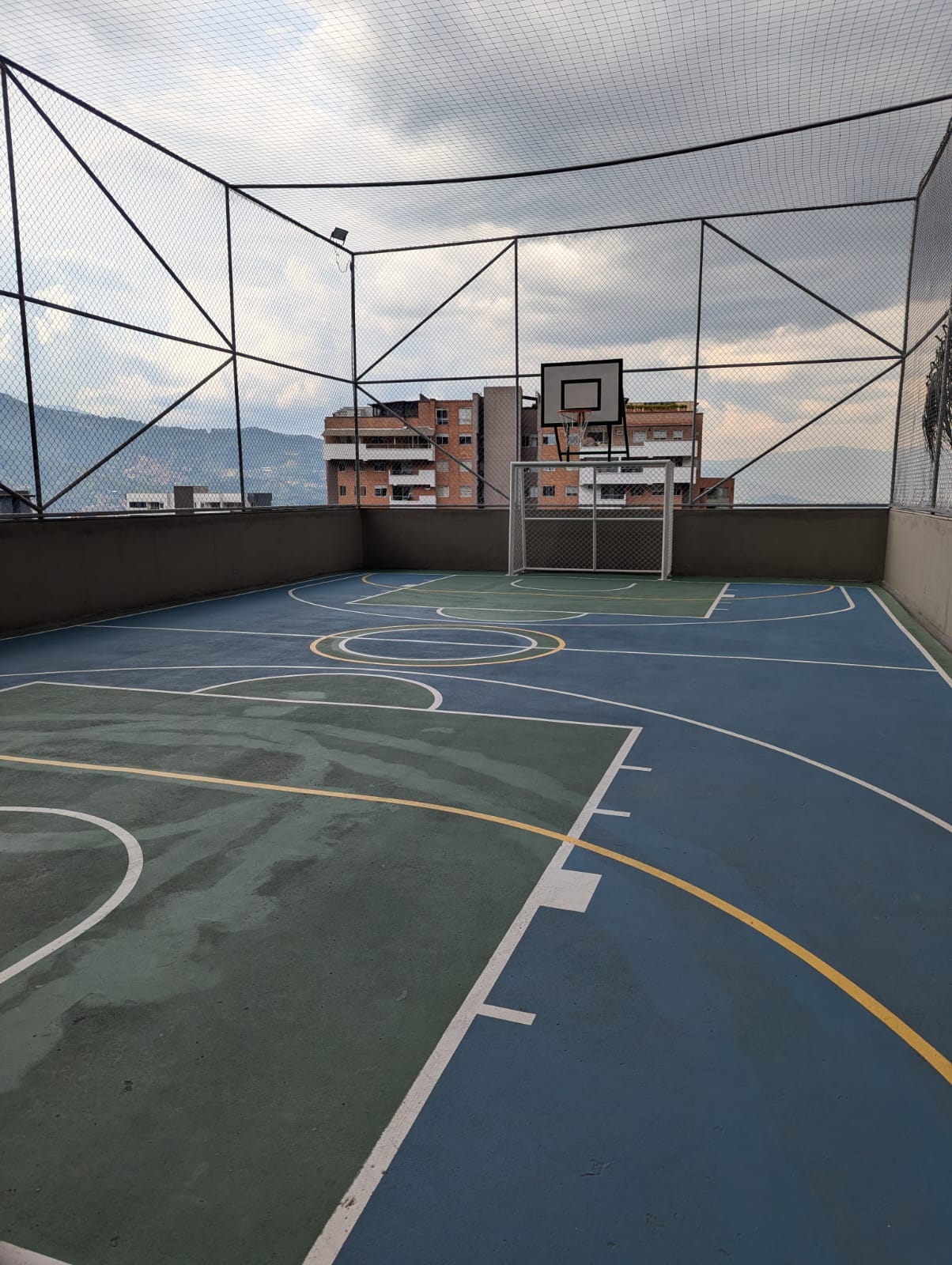 ARRIENDO APARTAMENTO EN ENVIGADO LOMA DEL BARRO