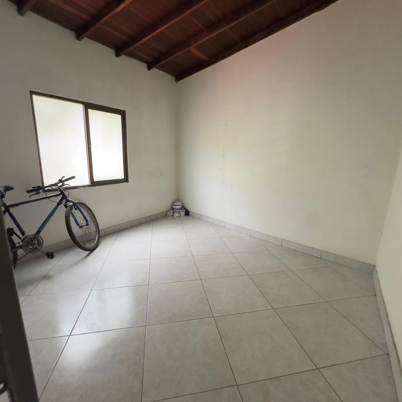 ARRIENDO CASA EN SANTA LUCIA