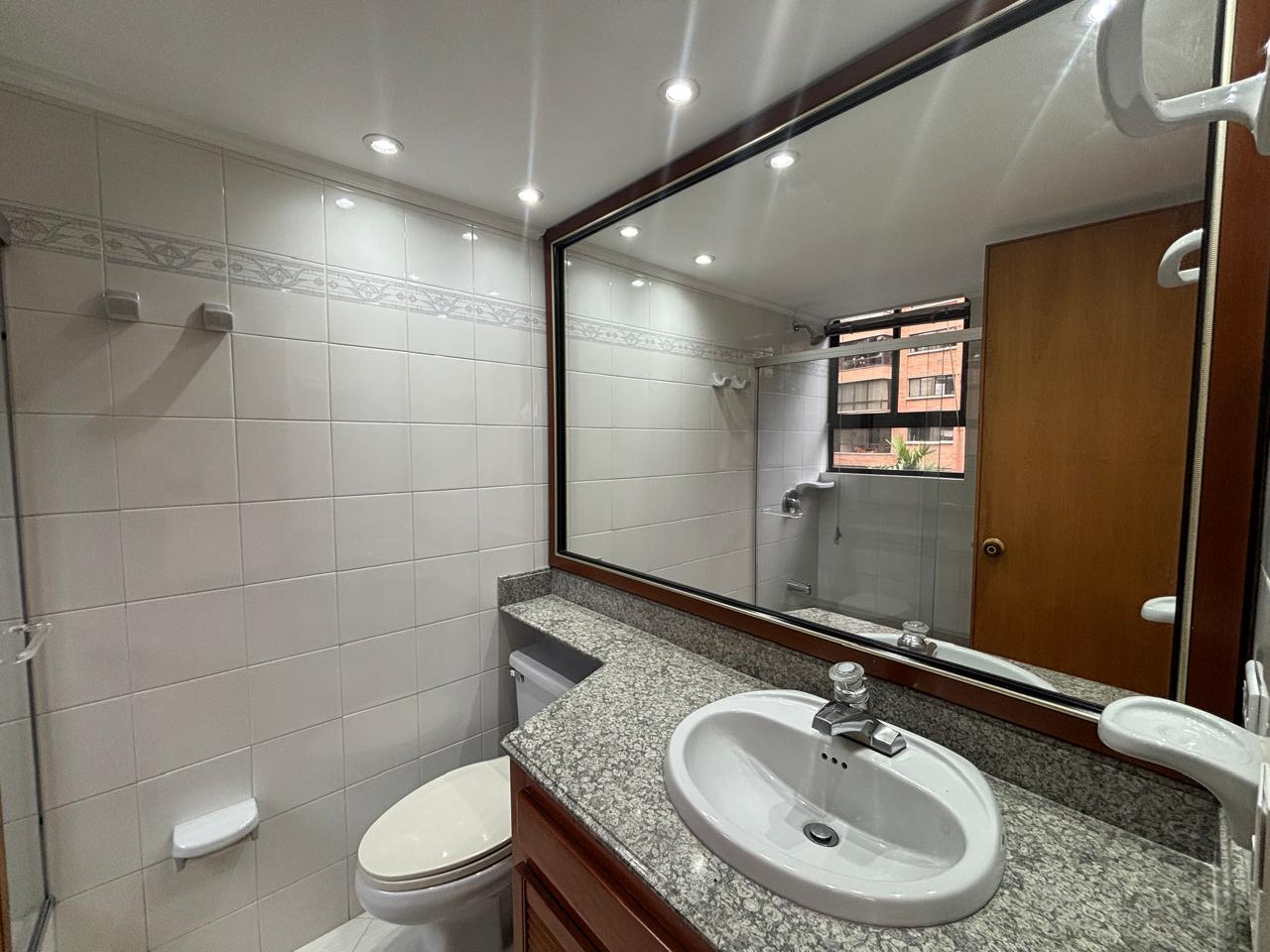 ARRIENDO APARTAMENTO EN EL POBLADO