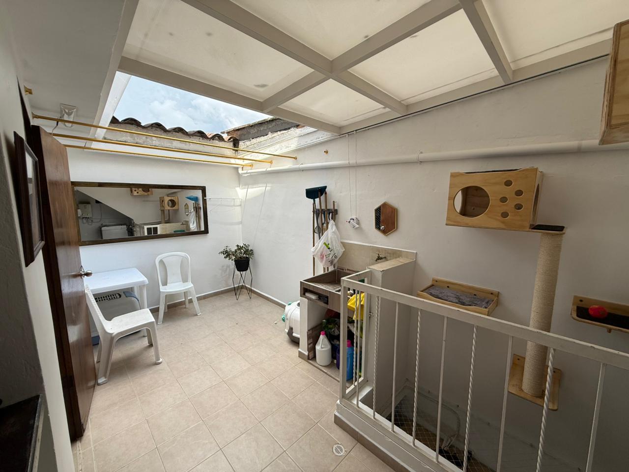 VENDO CASA EN ROBLEDO EL DIAMANTE