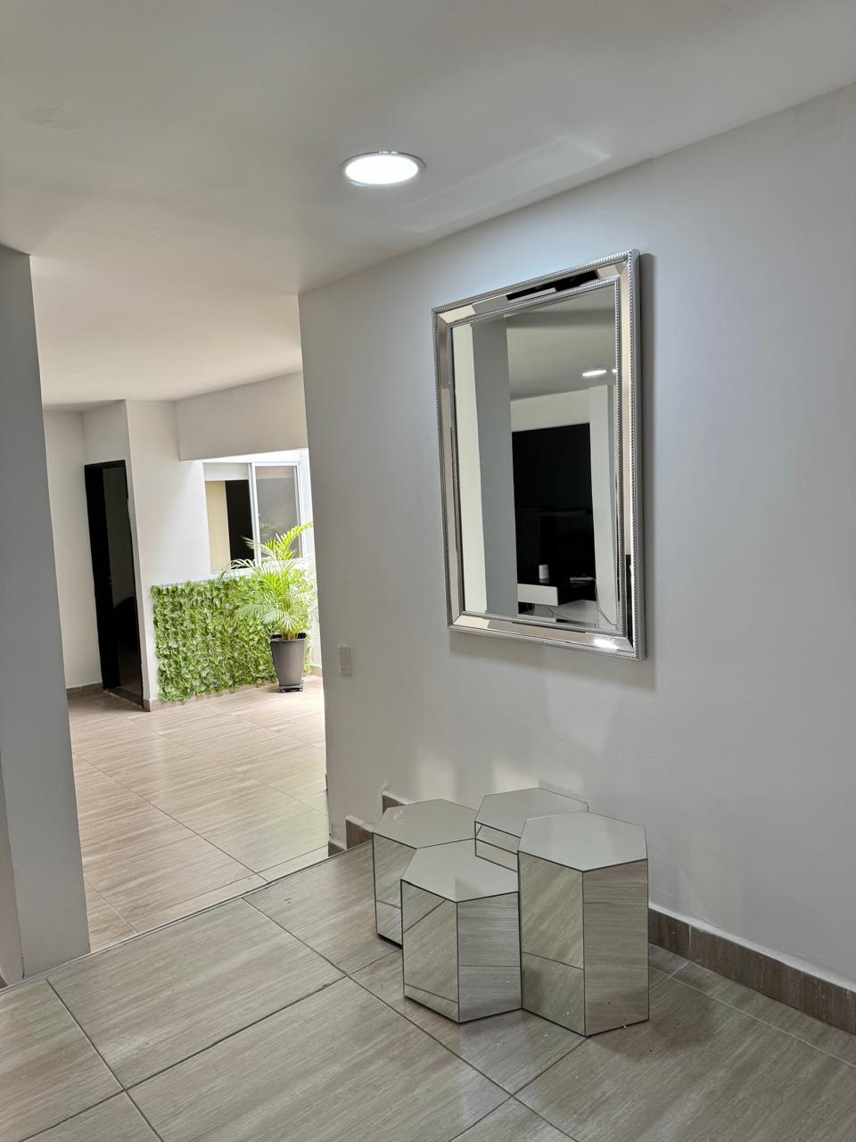 ARRIENDO CASA AMOBLADA EN COLORES