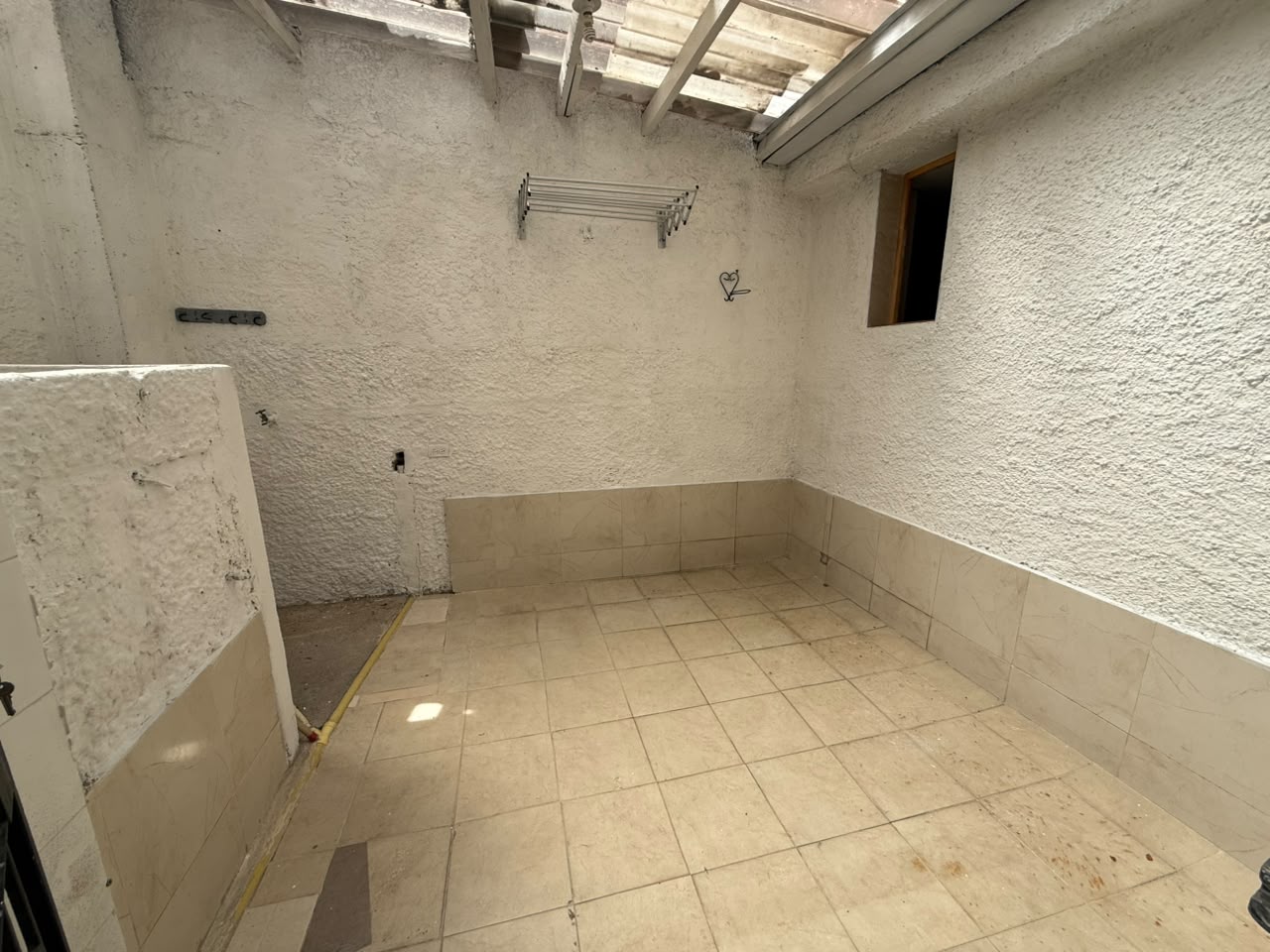 ARRIENDO APARTAMENTO EN EL VELODROMO