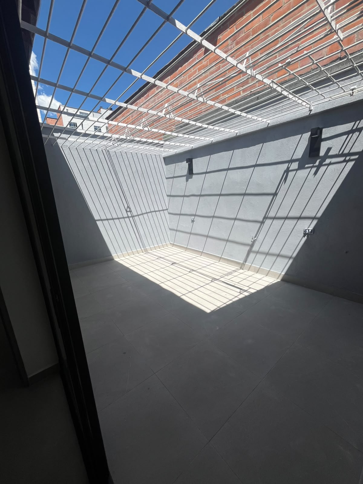 Arriendo casa para uso comercial la Castellana