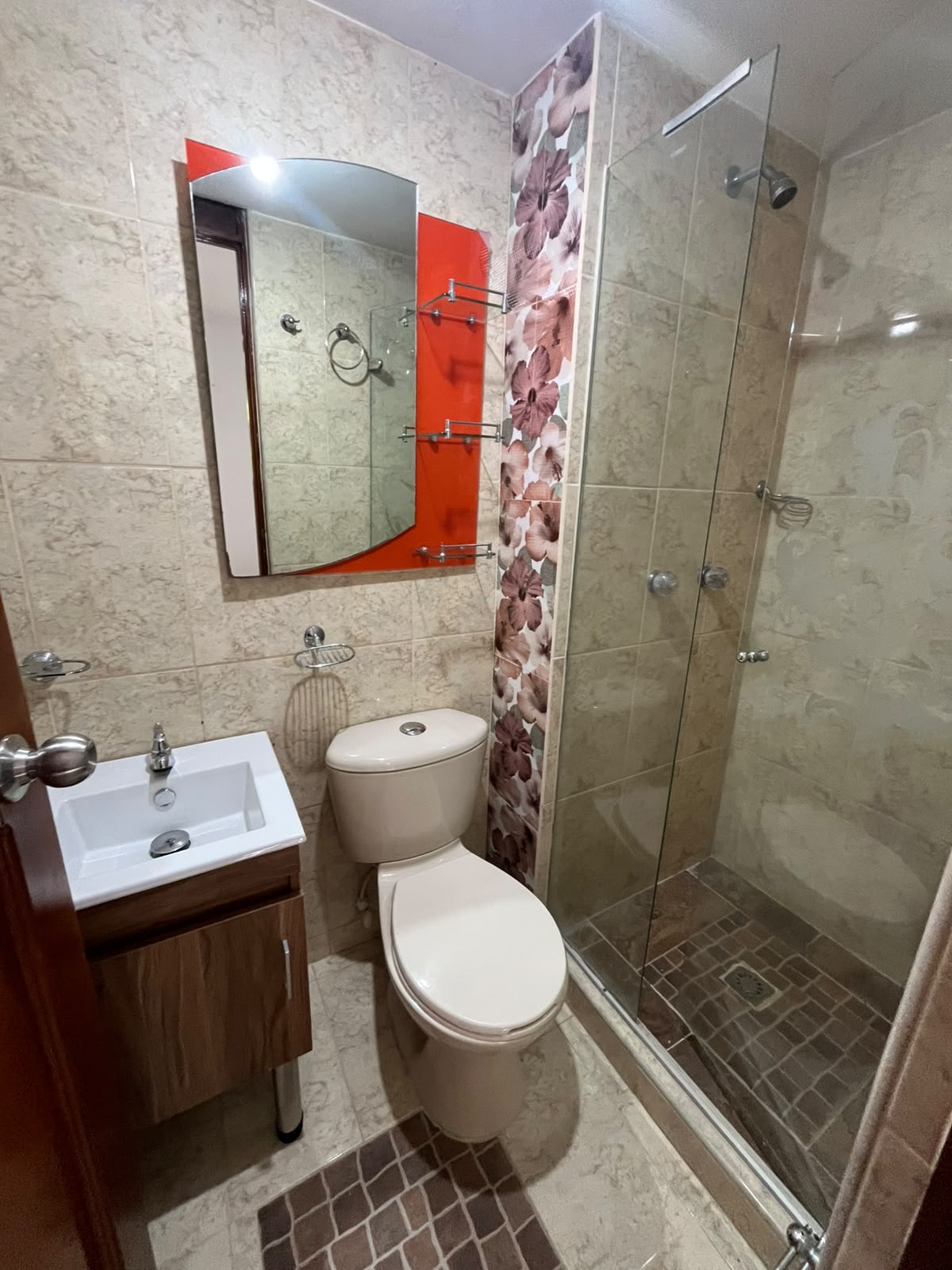 ARRIENDO APARTAMENTO EN LA MOTA