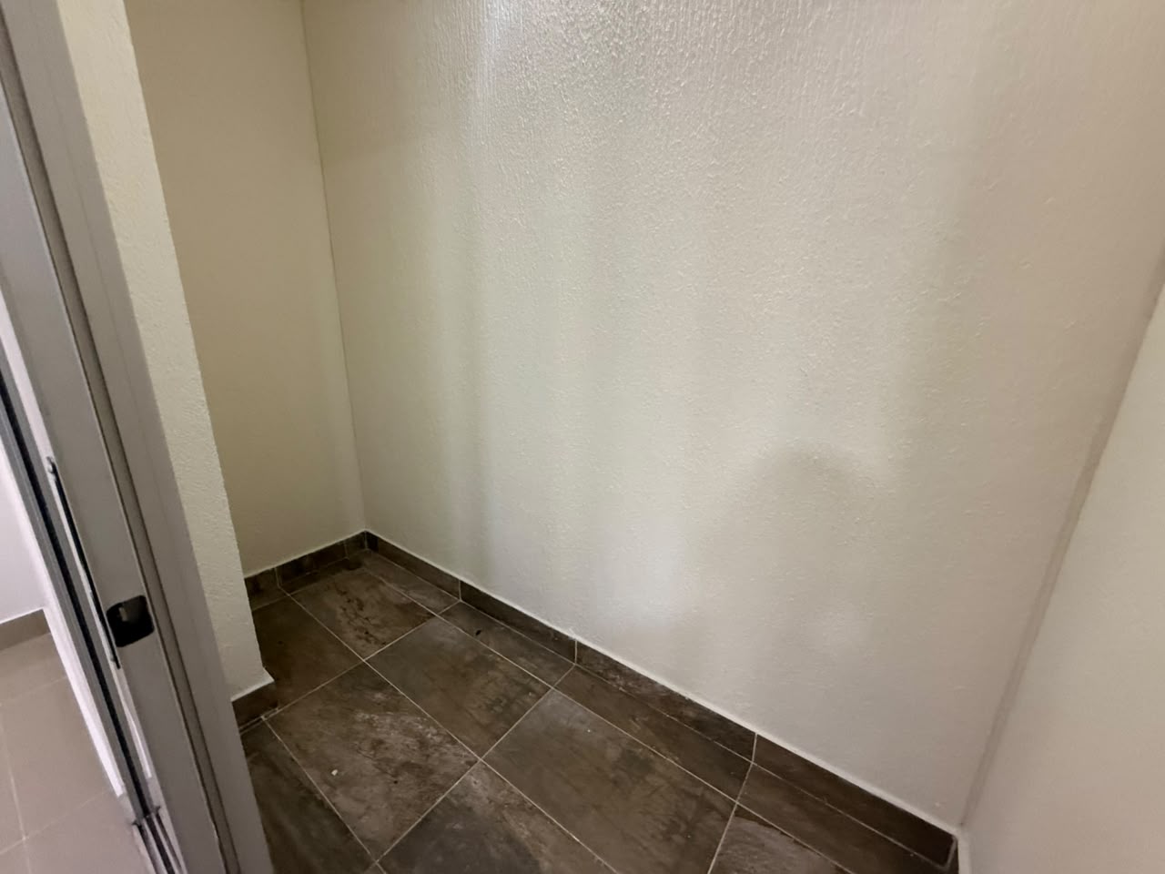 ARRIENDO APARTAESTUDIO EN CALASANZ PARTE BAJA