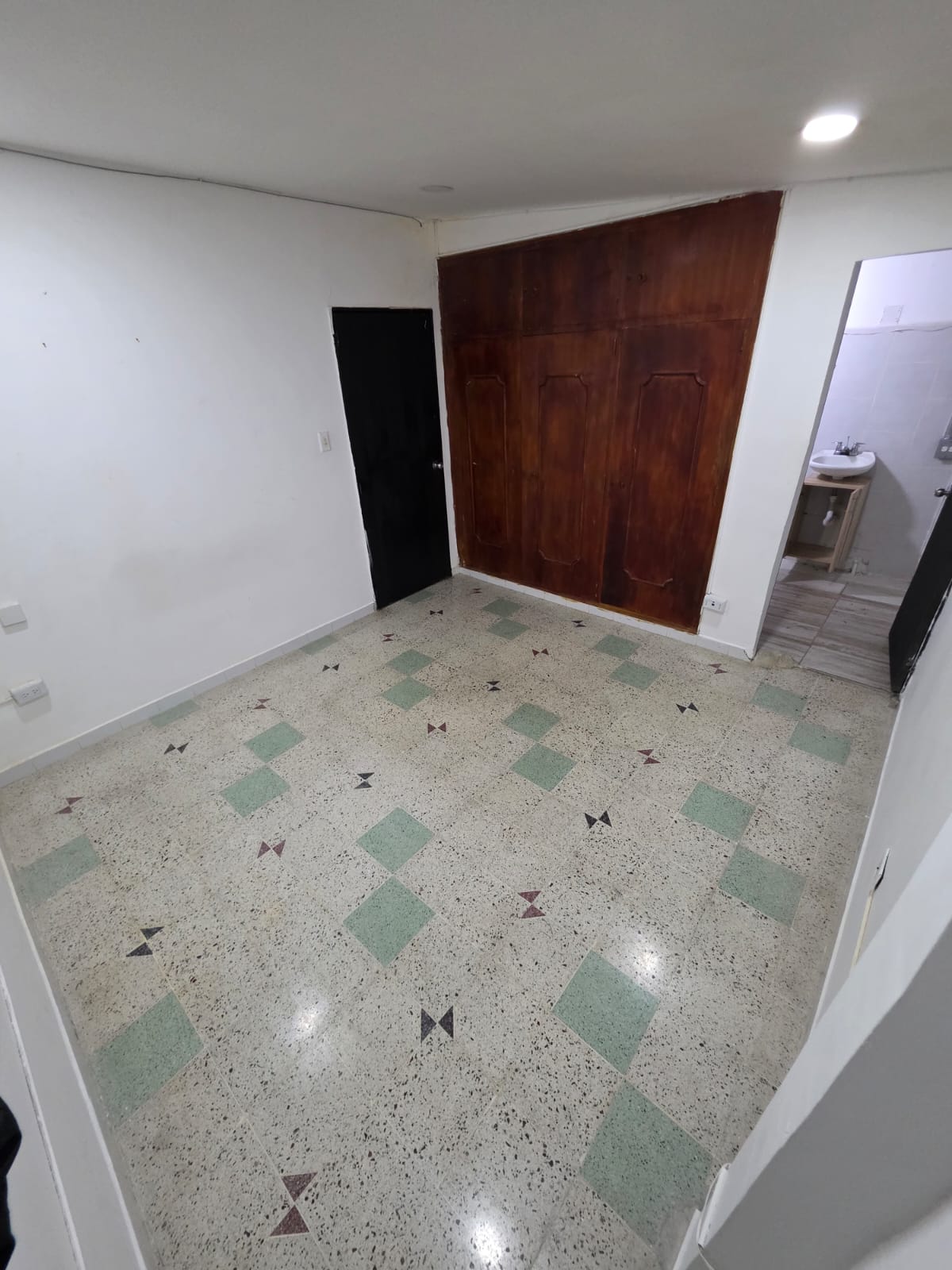 ARRIENDO CASA COMERCIAL EN CALASANZ
