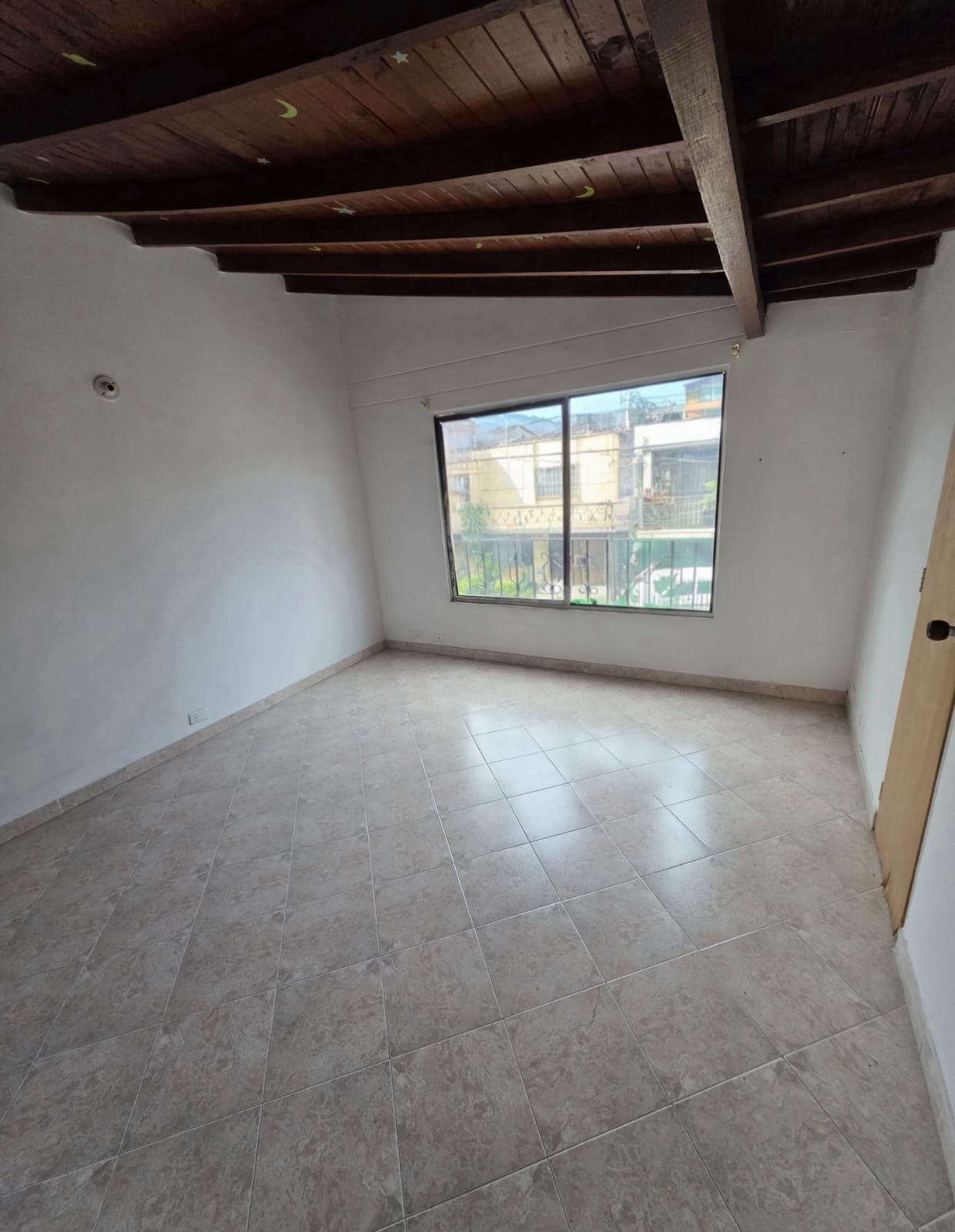 ARRIENDO APARTAMENTO EN SANTA MONICA