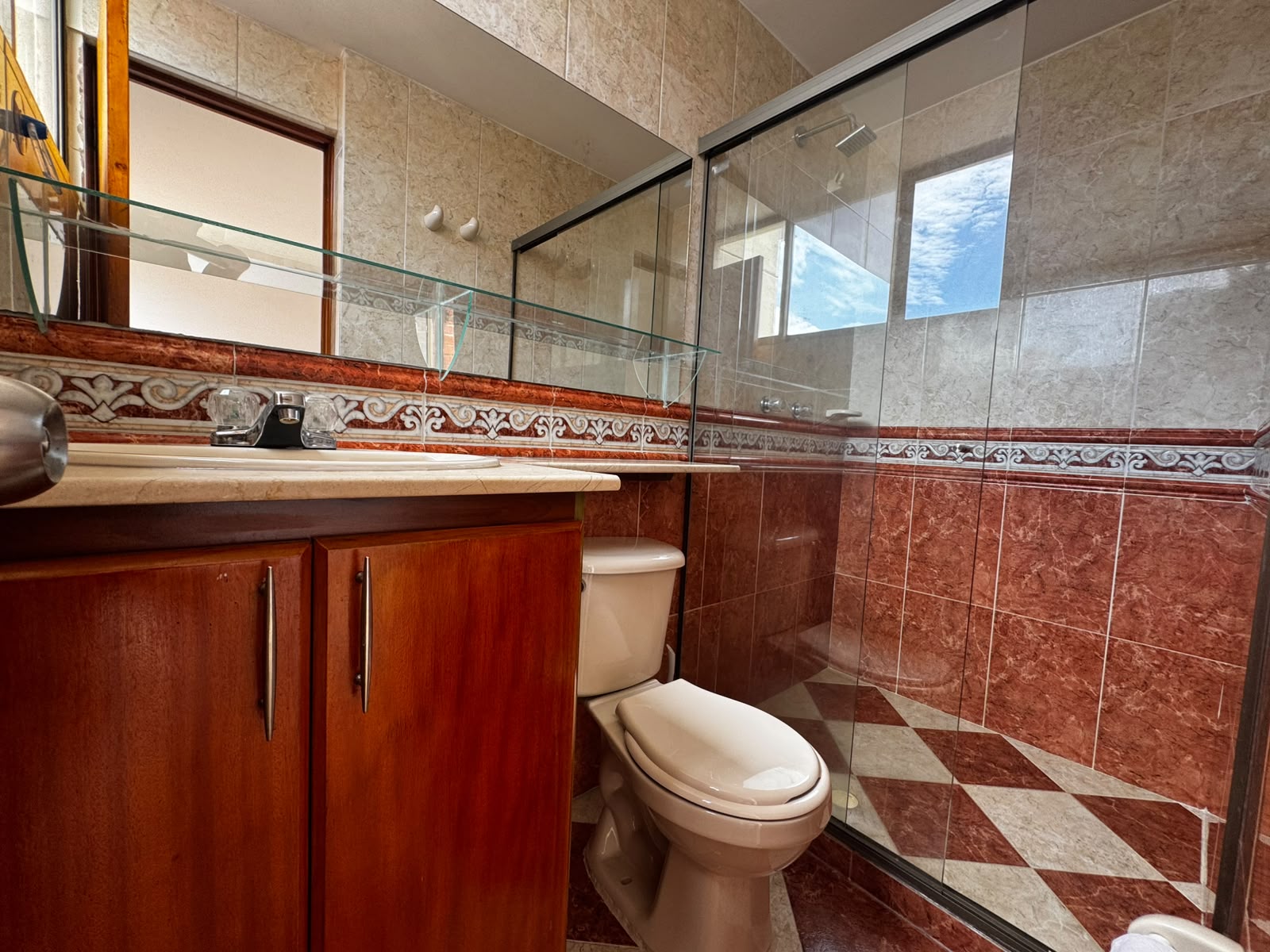Se arrienda apartamento en laureles