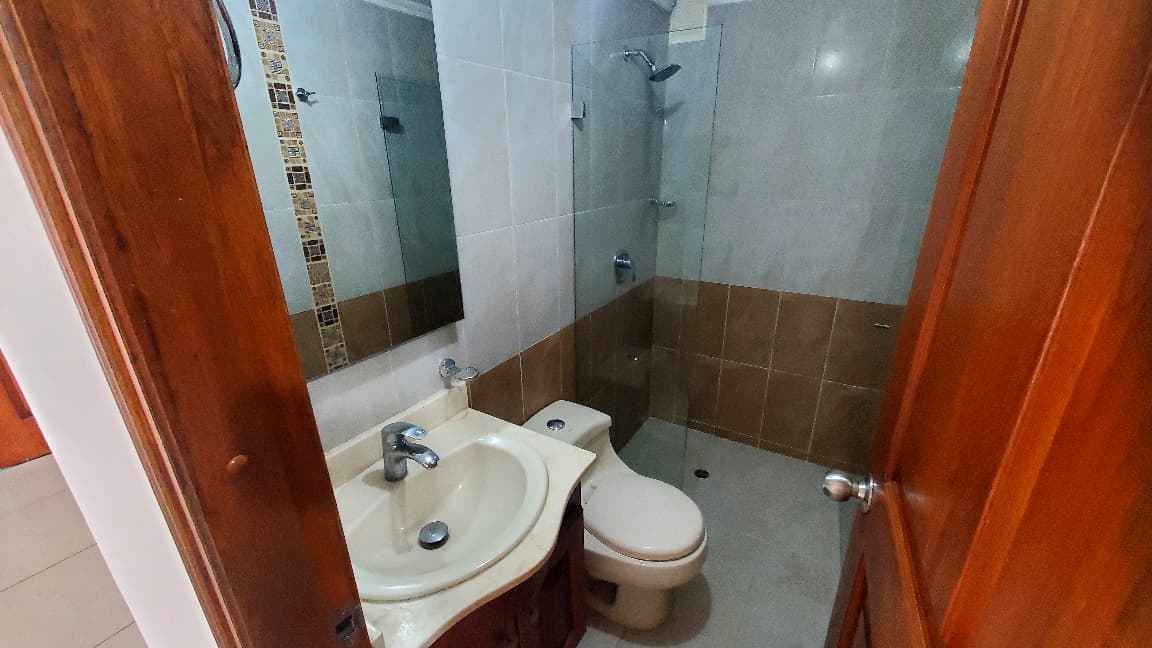 Arriendo apartamento los colores