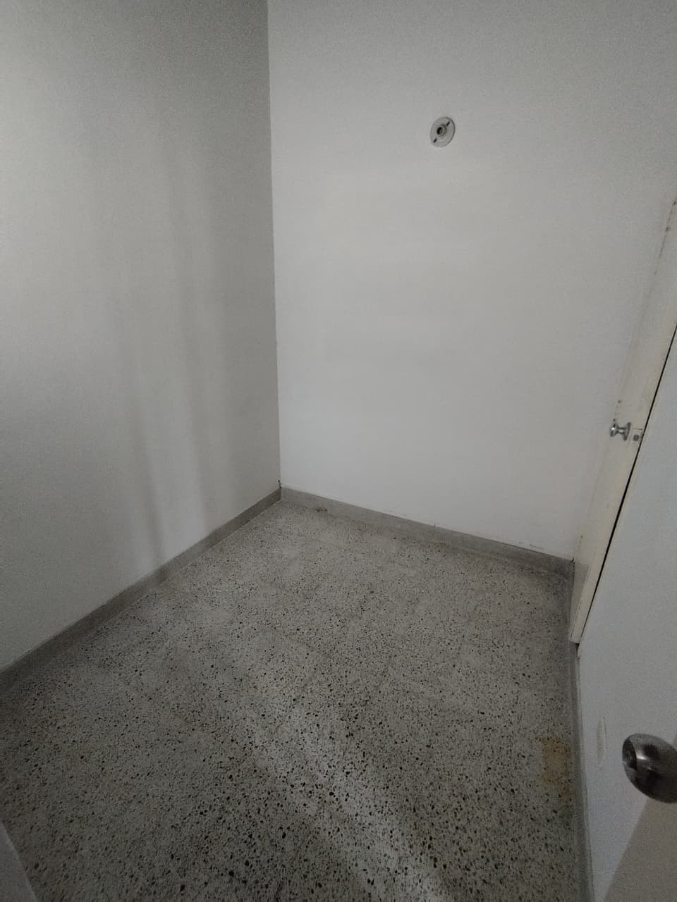 Arriendo casa en simón bolívar