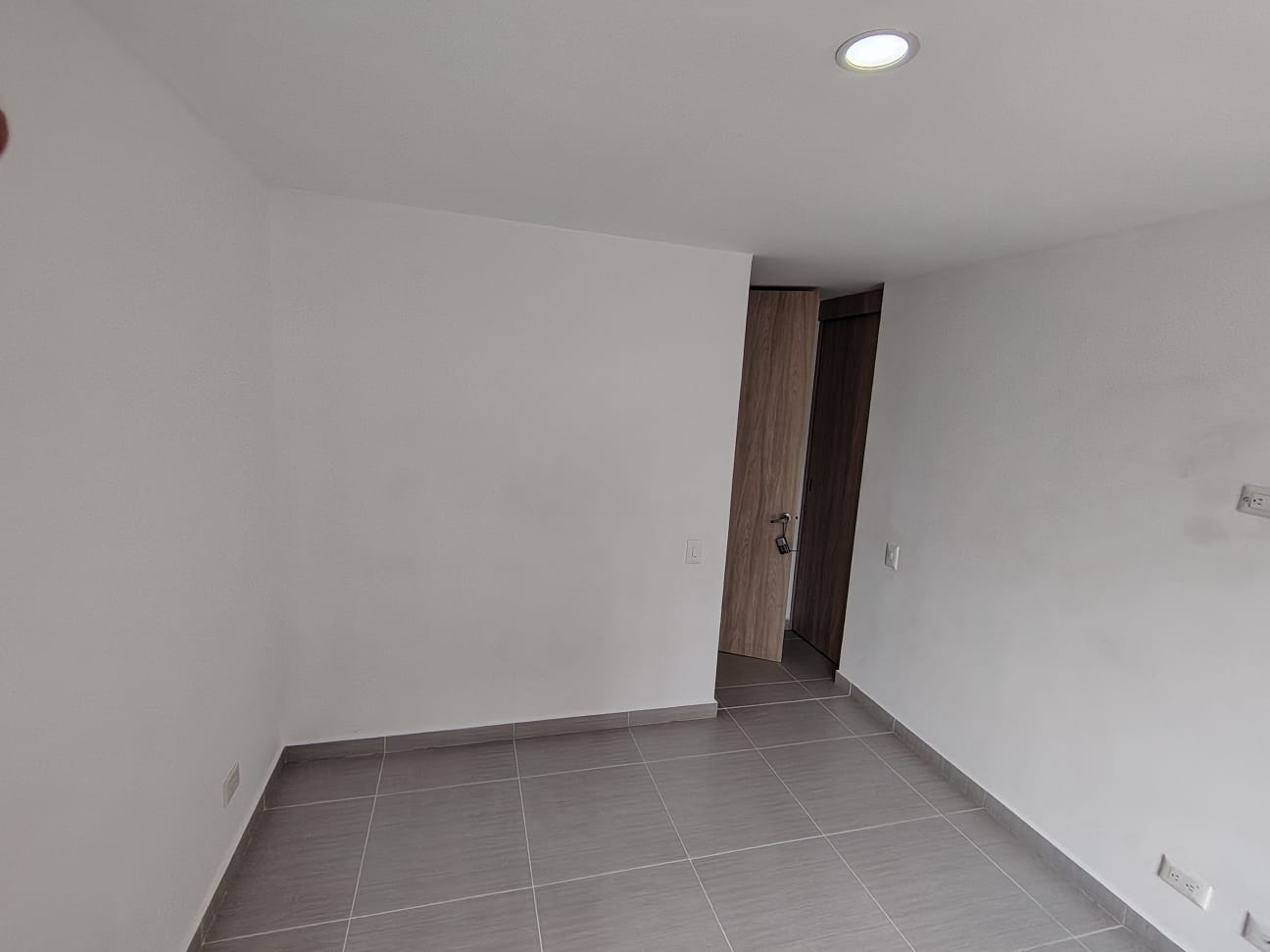 Arriendo apartamento en la castellana