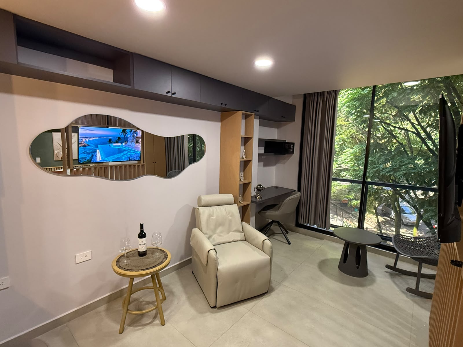ARRIENDO SUITES AMOBLADAS EN BELEN ROSALES