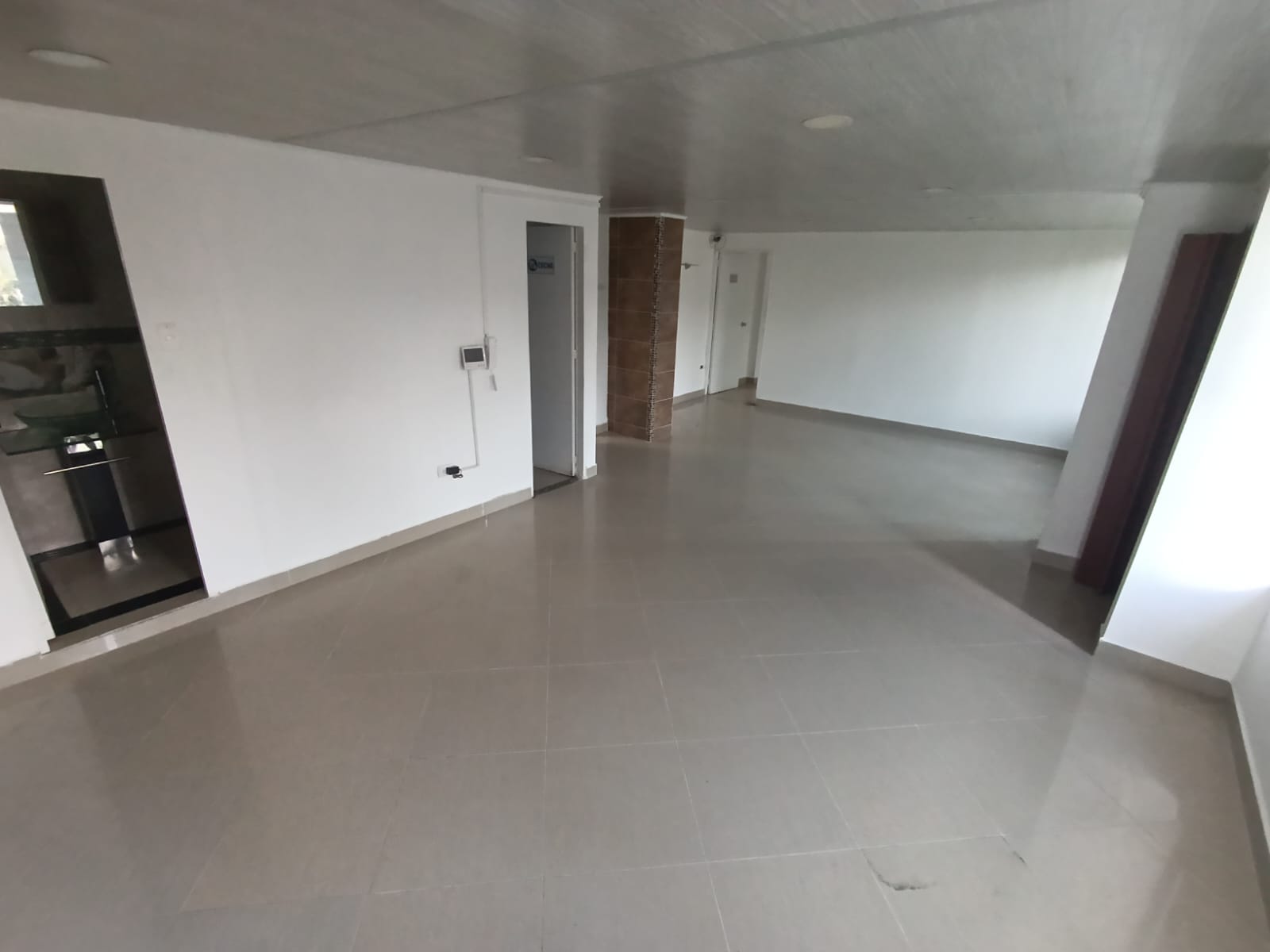 Arriendo Local para Oficinas en Laureles