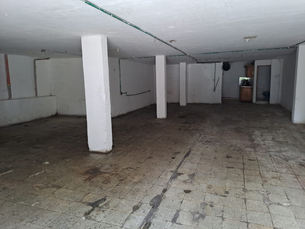ARRIENDO LOCAL EN EL CENTRO