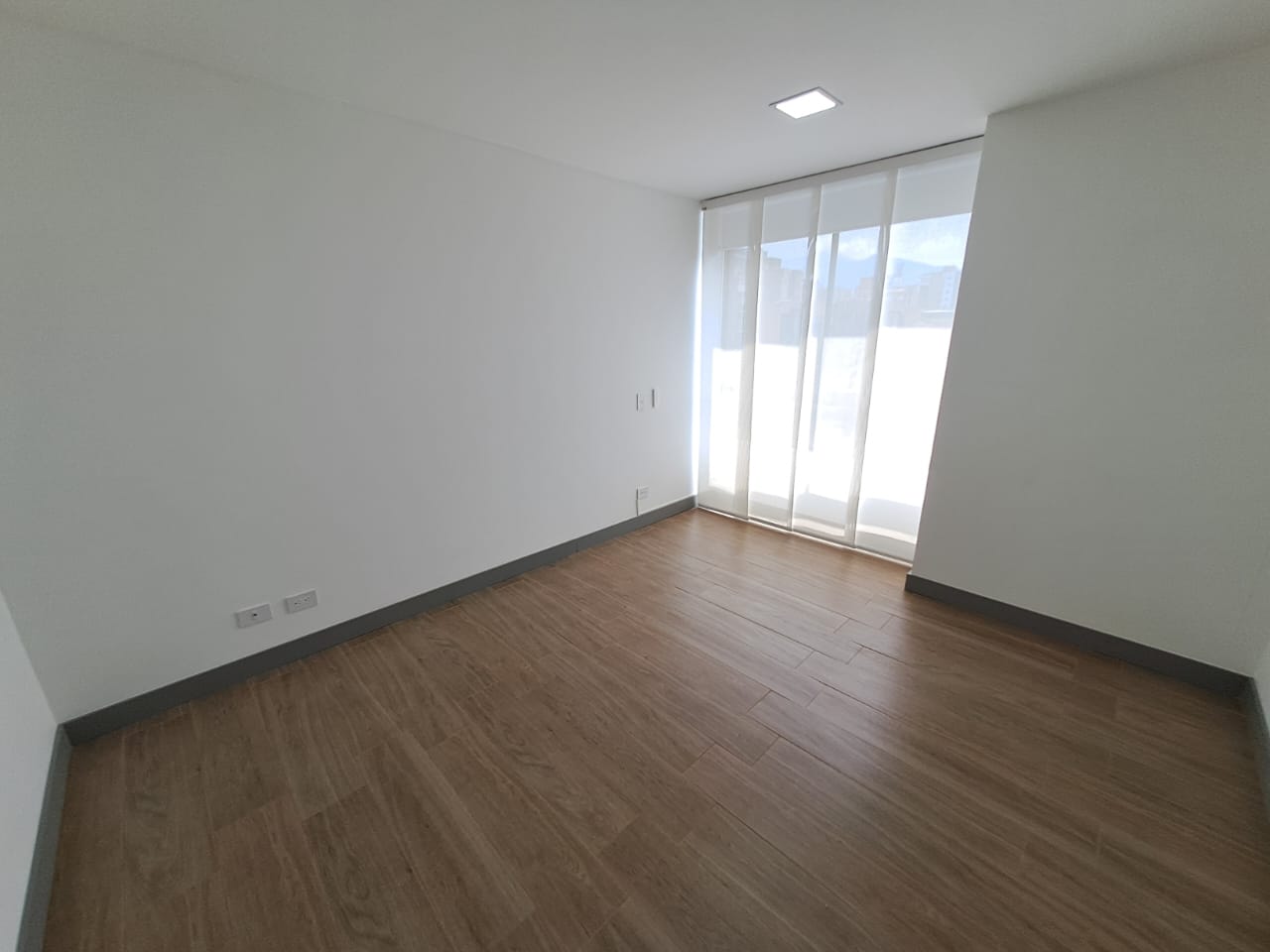 ARRIENDO APARTAMENTO ENVIGADO AV LAS VEGAS