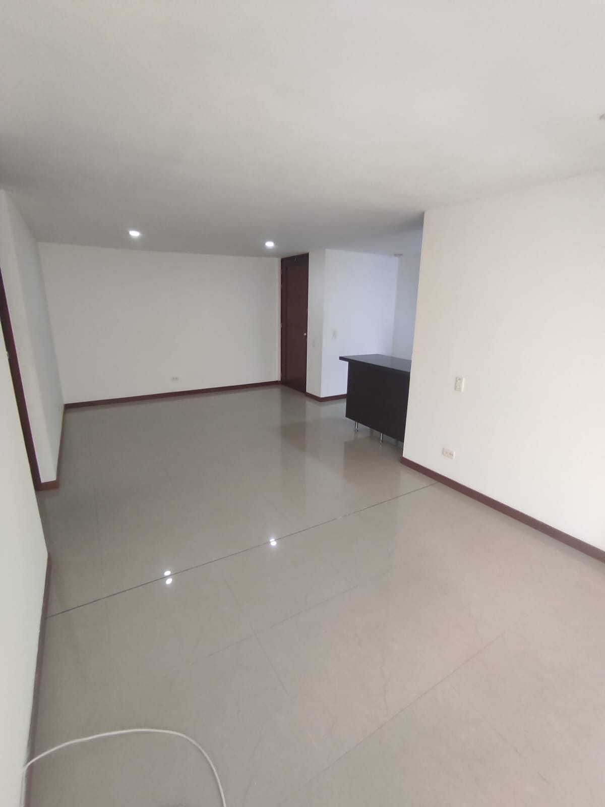ARRIENDO APARTAMENTO LOMA DE LAS BRUJAS ENVIGADO